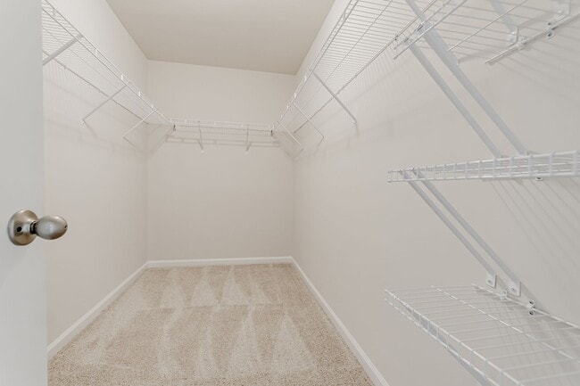 Building Photo - ?? A+ Special: One Month FREE Rent for a L...