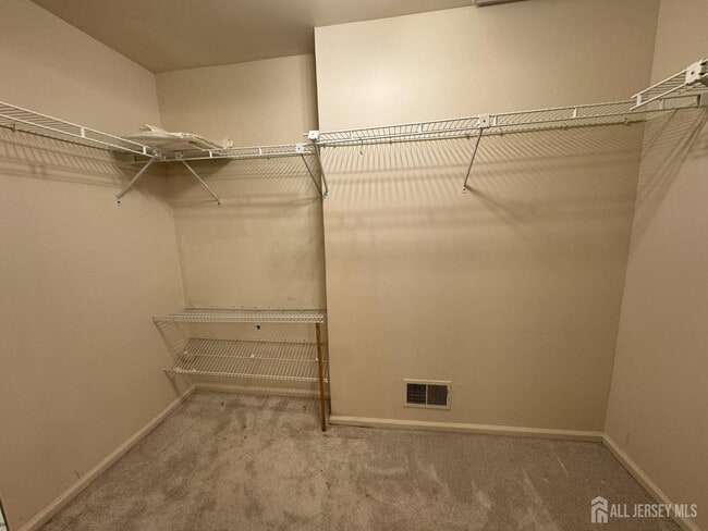 Building Photo - 22 Briarwood Ct