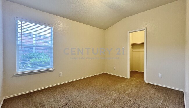 Building Photo - Lovely 3/2/2 in Fort Worth For Rent!