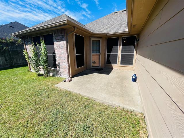 Building Photo - 2902 Goldenwave Dr
