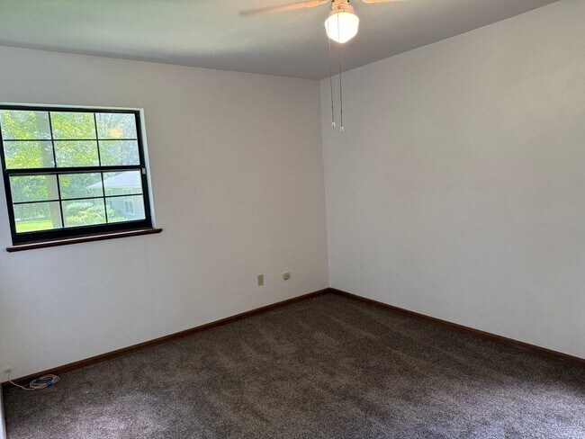 Building Photo - 16326 NW 118th Pl