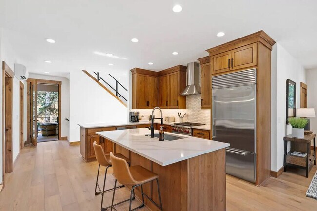 Building Photo - 89192 US-26