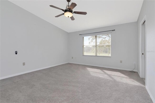 Building Photo - 34902 Teeview Ln