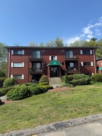 Building Photo - 310 Codman Hill Rd