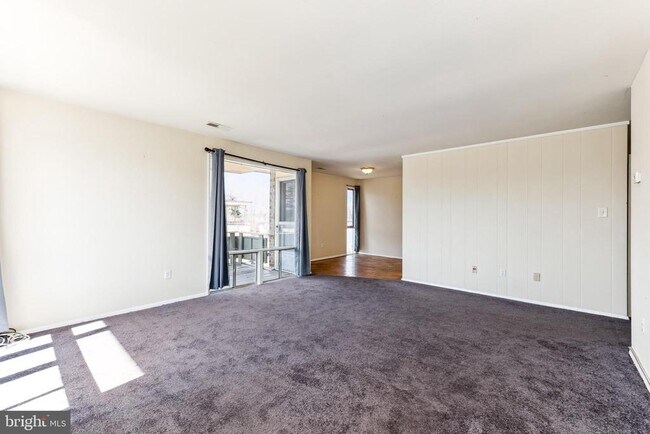 Building Photo - 7208 Donnell Pl