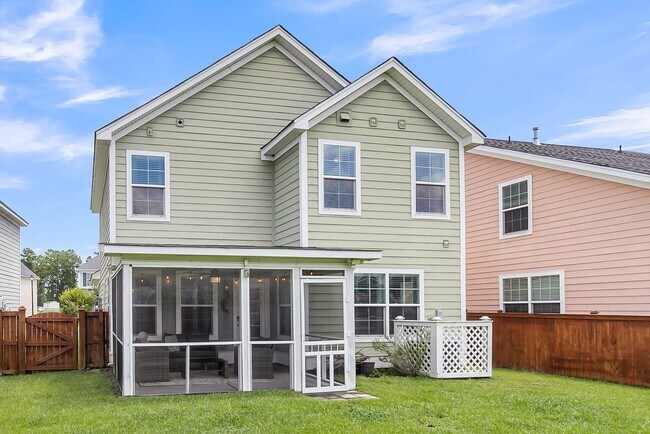 Building Photo - Fully Furnished 3 Bedroom, 2.5 Bathroom Home in Foxbank Plantation