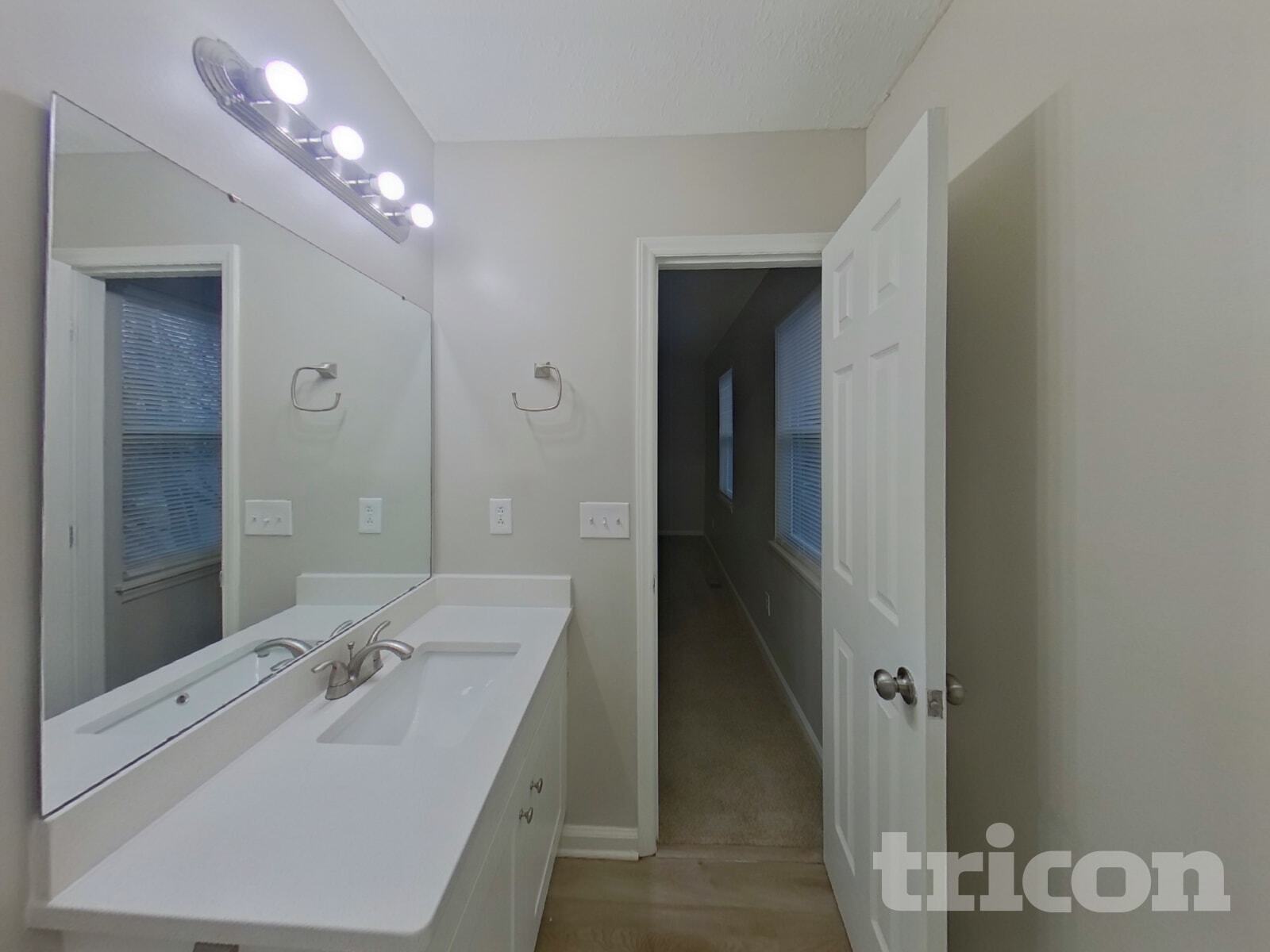 Building Photo - 9320 Amy Dr