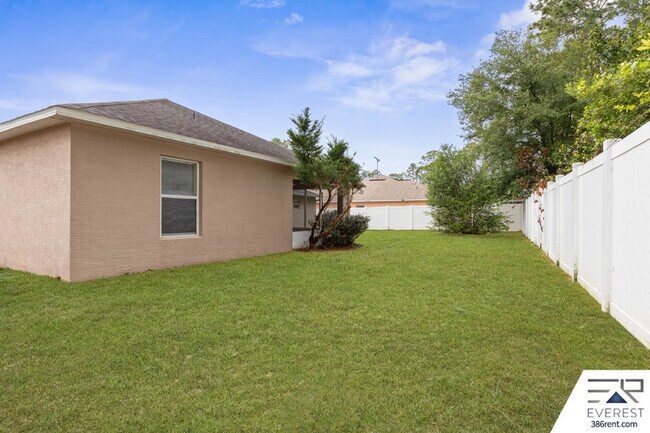 Building Photo - 13 Ryberry Dr