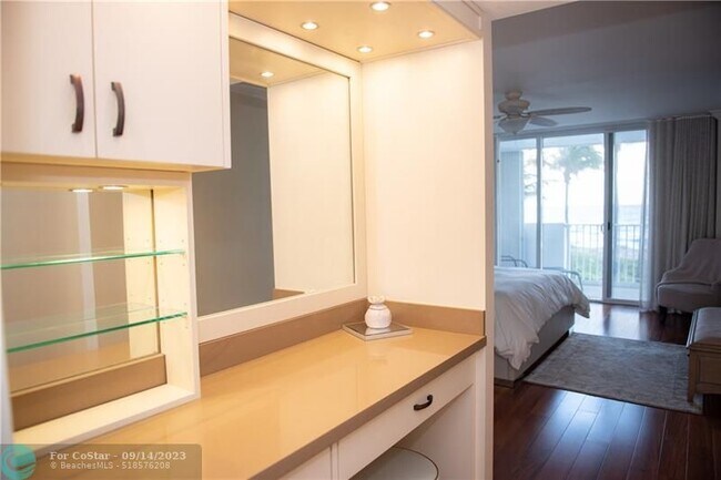 Building Photo - 3000 S Ocean Blvd