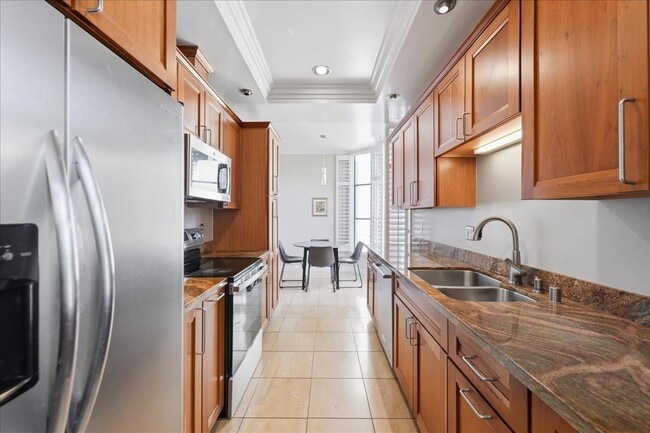 Building Photo - 11 Hayward Ave