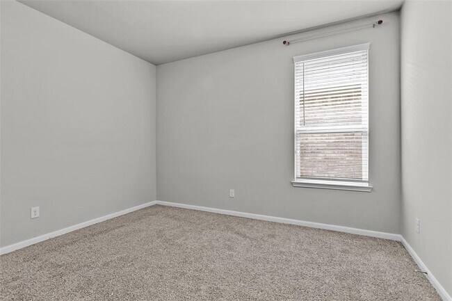 Building Photo - 10220 Goose Creek Ln