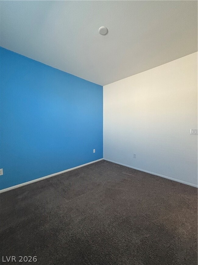 Building Photo - 5672 Sartorial St