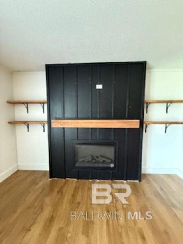 Building Photo - 420 Camelia Cir