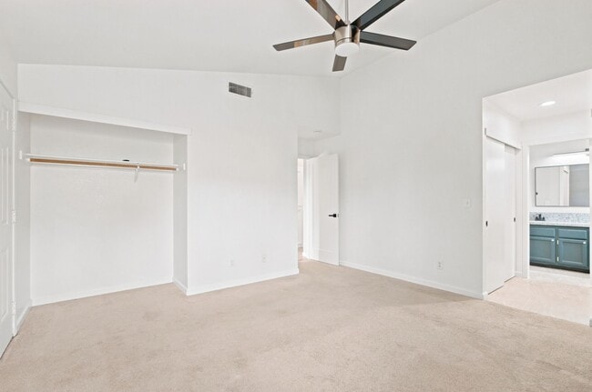 Building Photo - 8034 Fairlands Way