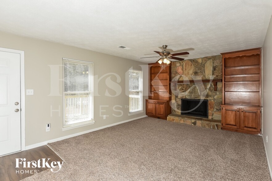 Building Photo - 3292 Mixon Way