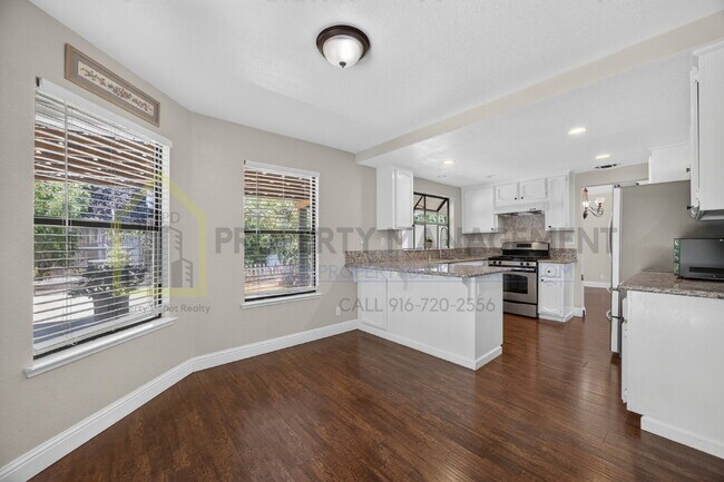 Building Photo - Spacious 4-Bedroom Retreat with 2.5 Baths