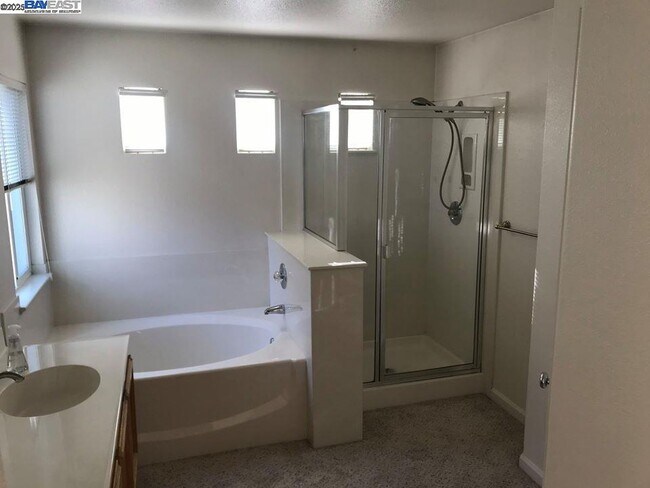 Building Photo - 2173 Leafcrest Common