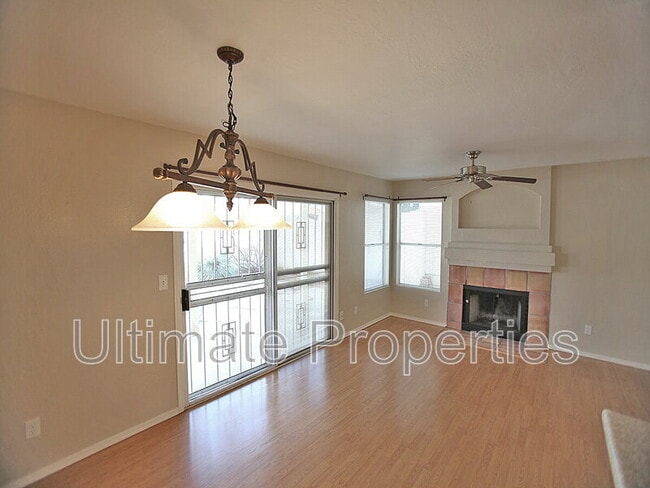 Building Photo - 14249 N 23rd St