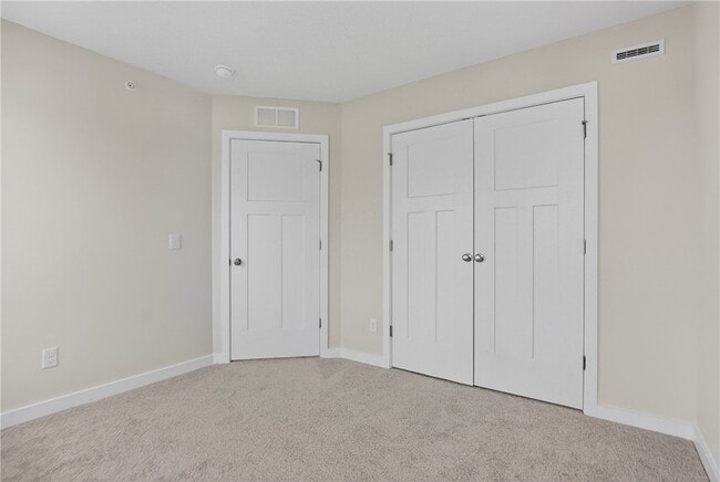 Building Photo - 704 Olivia St