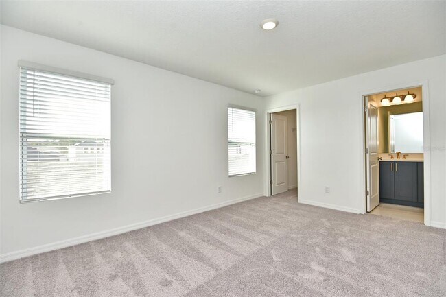 Building Photo - 2948 Voyager Ave