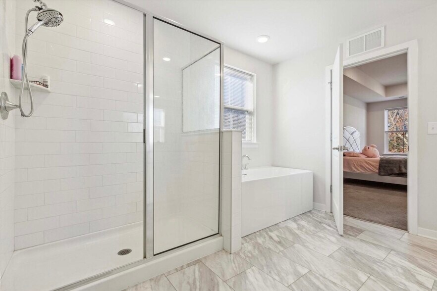 Building Photo - 1137 Mariwill Dr