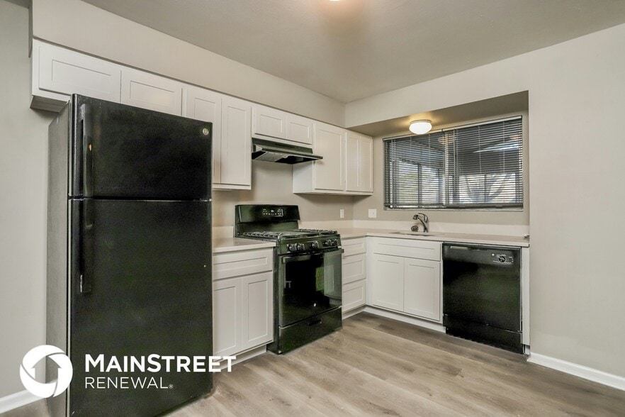 Building Photo - 2366 Wesford Dr