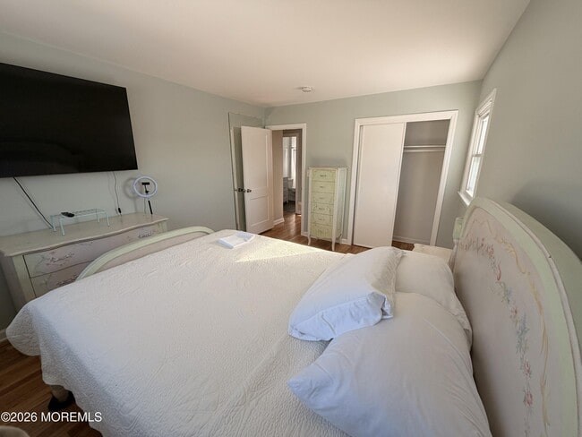 Building Photo - 49 Ridge Pl