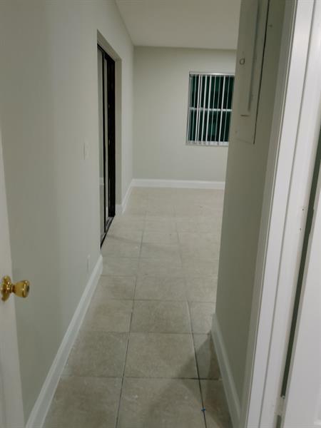 Building Photo - 1424 White Pine Dr