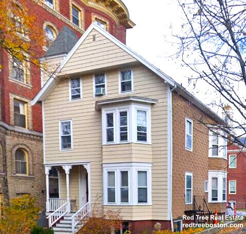 Building Photo - 381 Harvard St