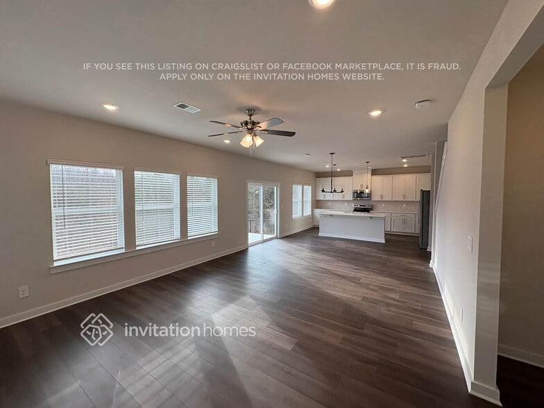 Building Photo - 1318 Bluffton Cir