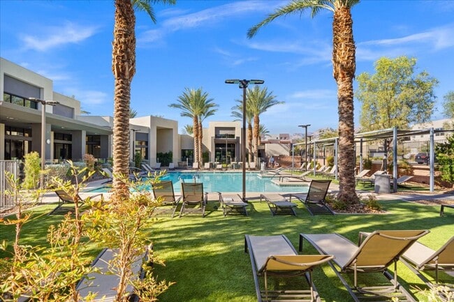 Building Photo - Resort-Style Living in a Modern 2 Bedroom Gated, 2 Pools, Home