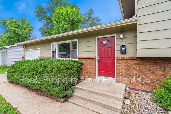 Building Photo - 1512 Brentwood Dr