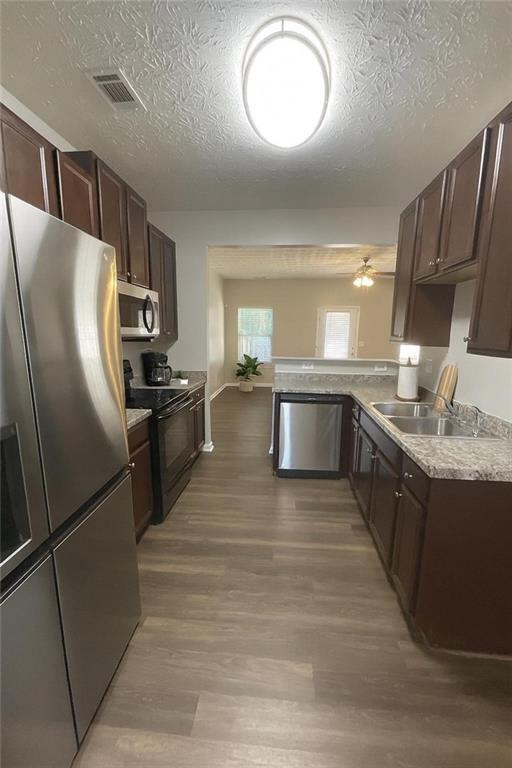 Building Photo - 6303 Ellenwood Dr