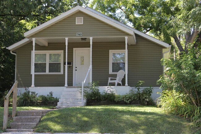 Primary Photo - 740 S Morton St