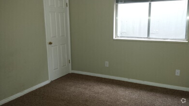 Building Photo - Beautiful Ogden Condo for Rent above Harri...