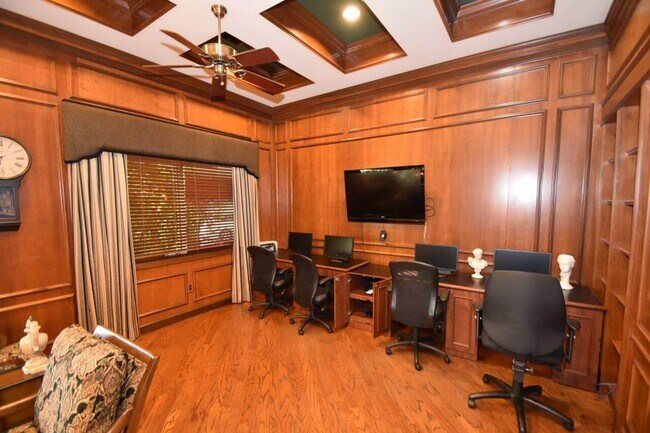Building Photo - 11595 Pamplona Blvd