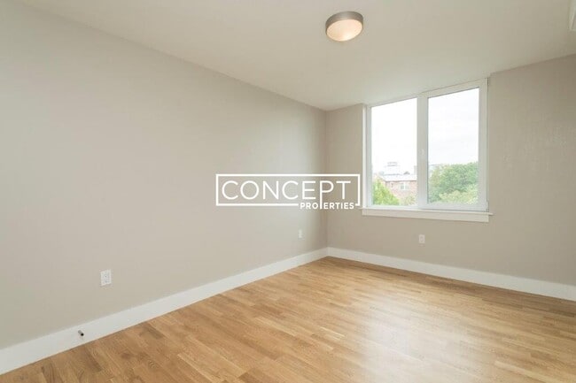 Building Photo - 334A Harvard St. Unit 7