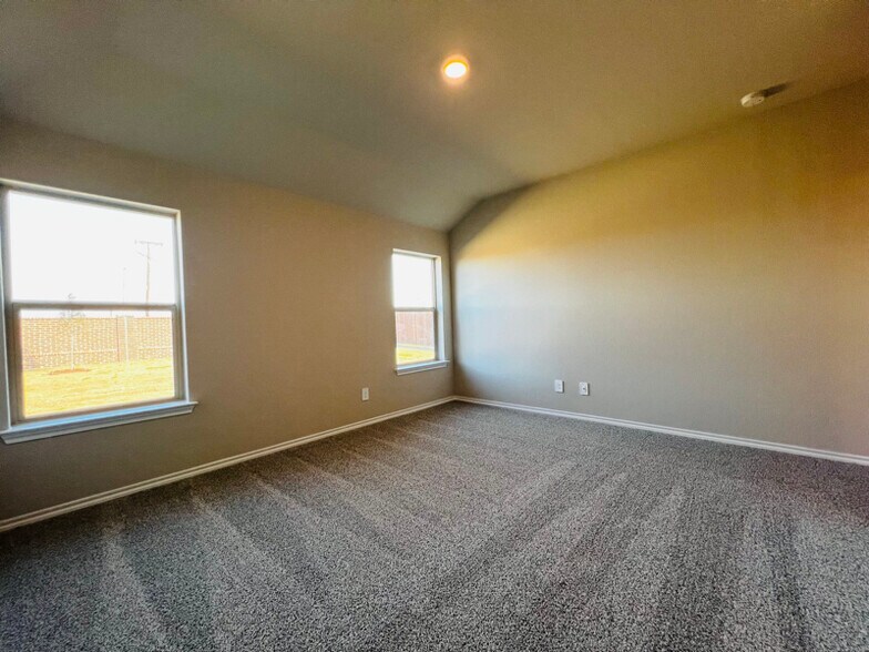 Building Photo - 628 Cofer Wy