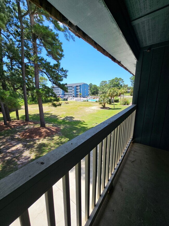 Building Photo - 610 Putters Ln