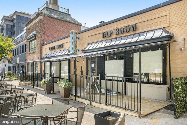 Building Photo - 801 N Fairfax St