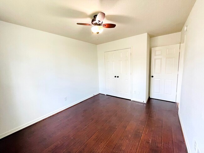 Third bedroom - 14511 Enola Dr