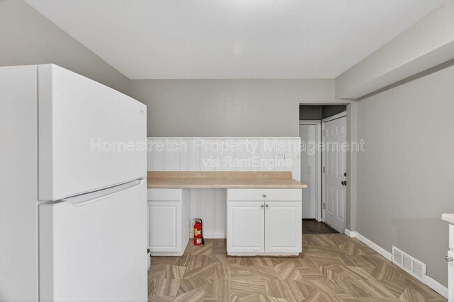 Building Photo - 12070 Garden Ln