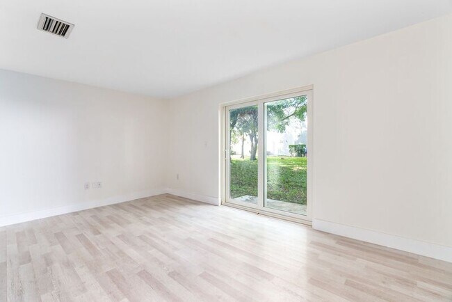 Building Photo - 2754-2791 NW 191st Terrace
