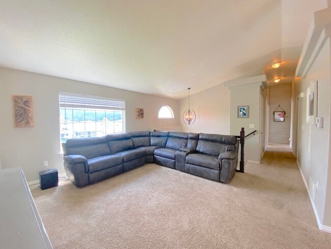 Building Photo - 3020 Silverfield Way