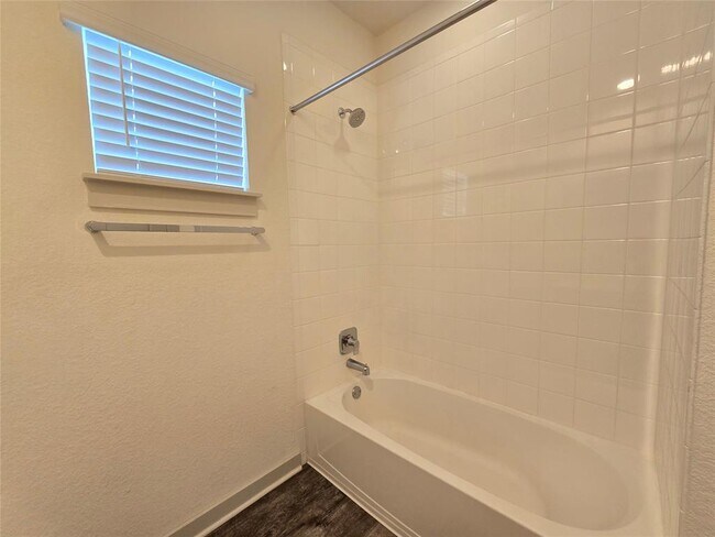 Building Photo - 10305 Fulton Ave