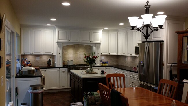 Building Photo - Spacious 4BD/2BA Single Family Home in Union City with Lots of Natural Light and Easy Freeway Access
