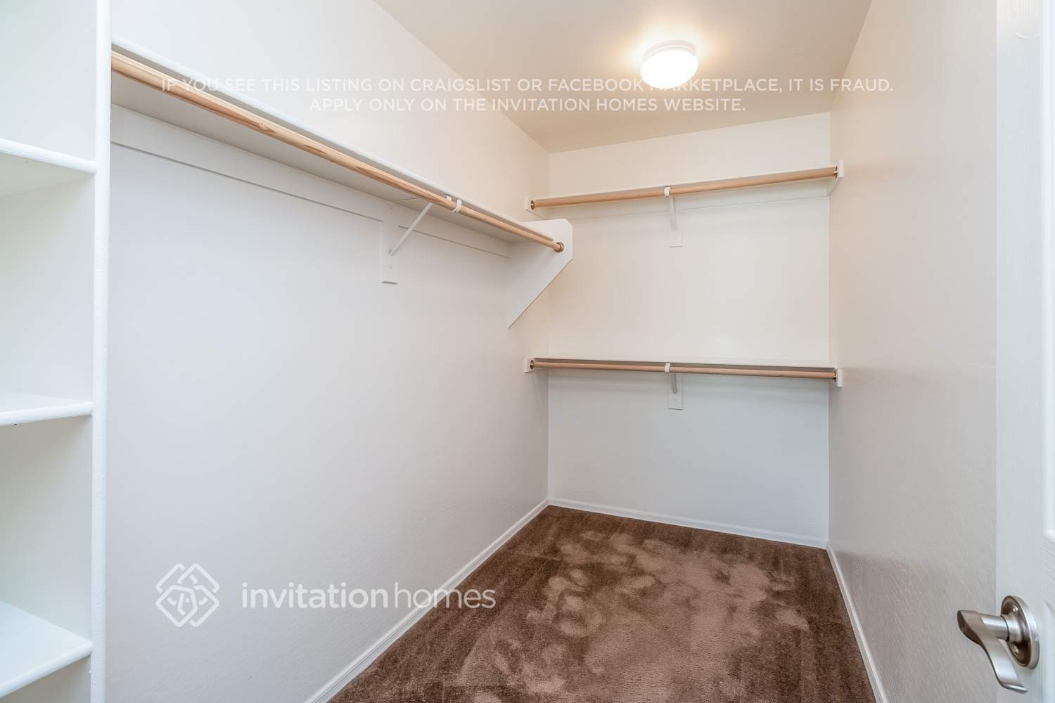 Building Photo - 3926 S Napa Ln