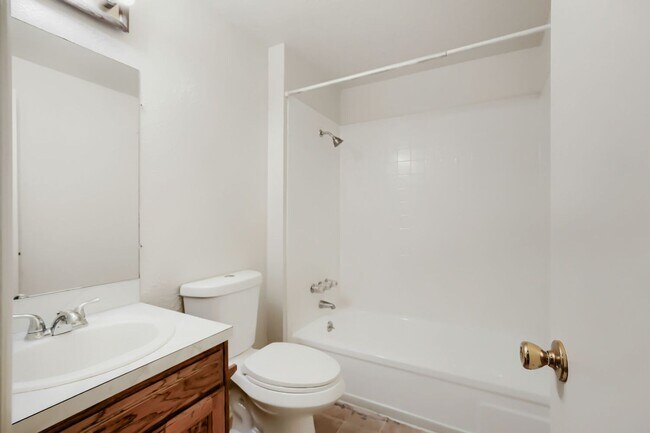 Building Photo - 4298 Sumac Ct