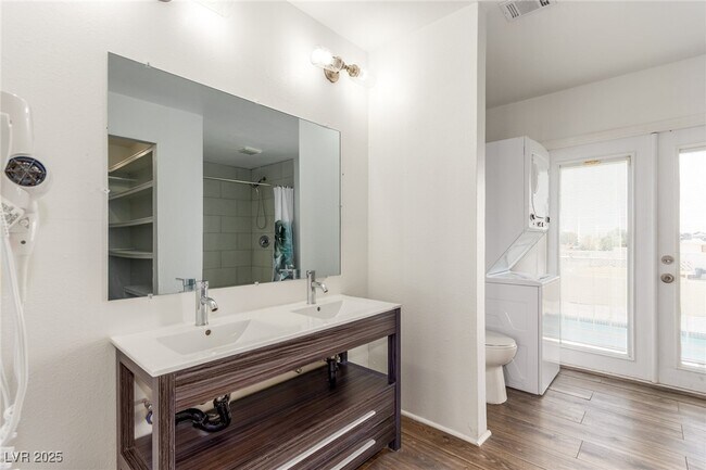 Building Photo - 505 Vincent Way