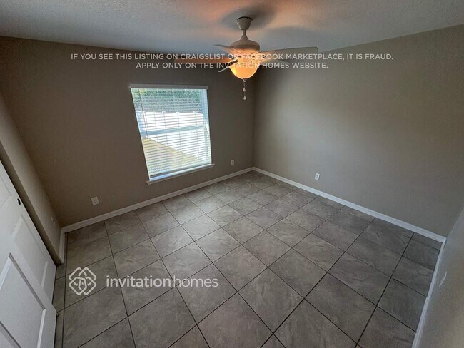 Building Photo - 7049 David Blvd